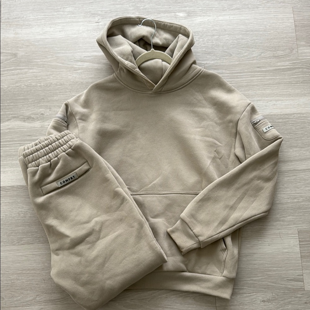 COMFRT Tan Hoodie & sweatpants  Set